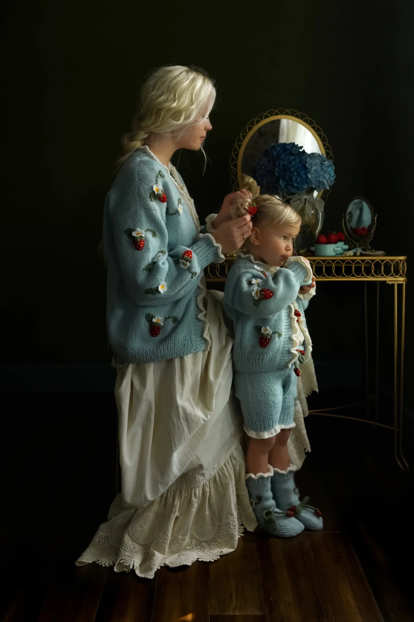 Adult Strawberries cardigan | Blue
