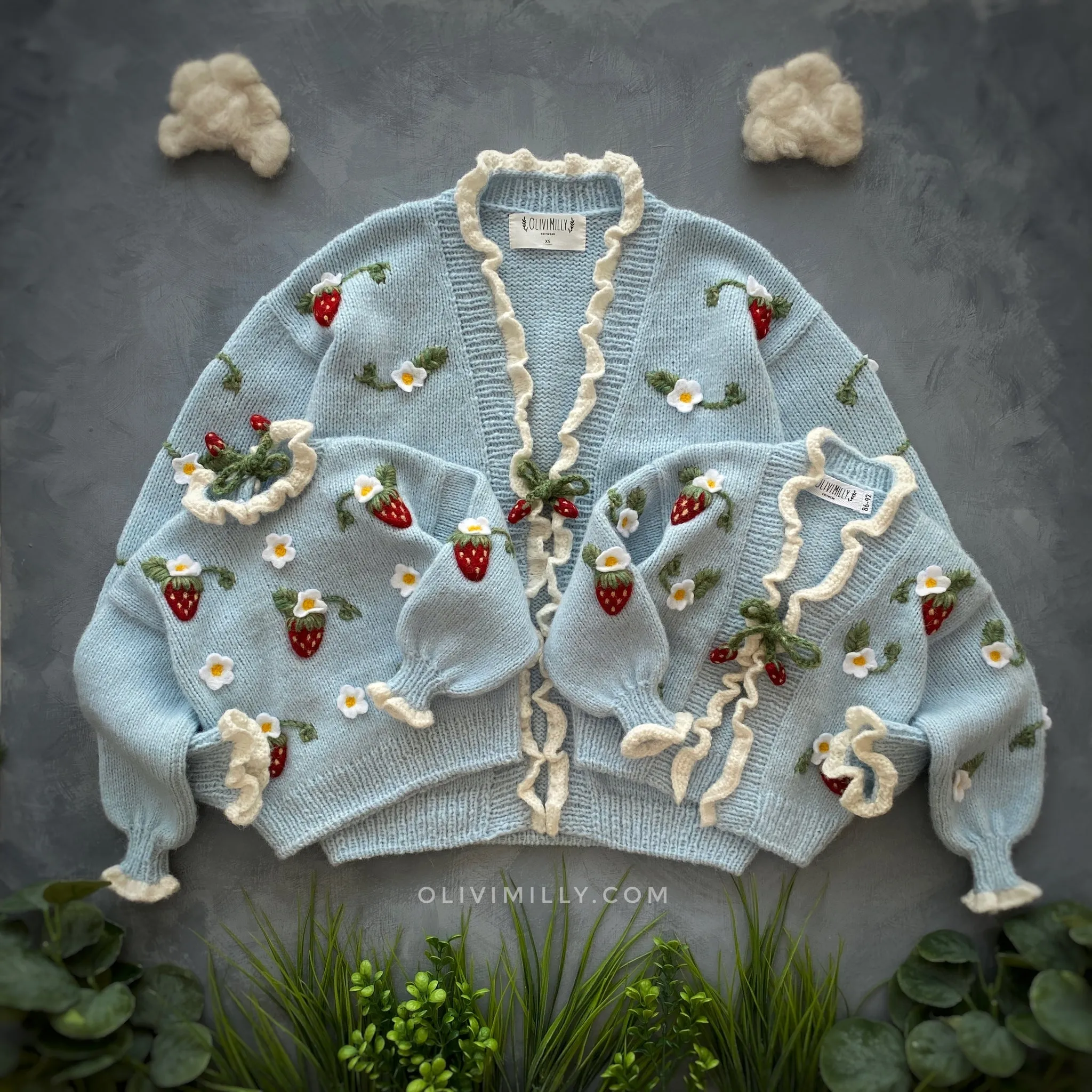 Adult Strawberries cardigan | Blue