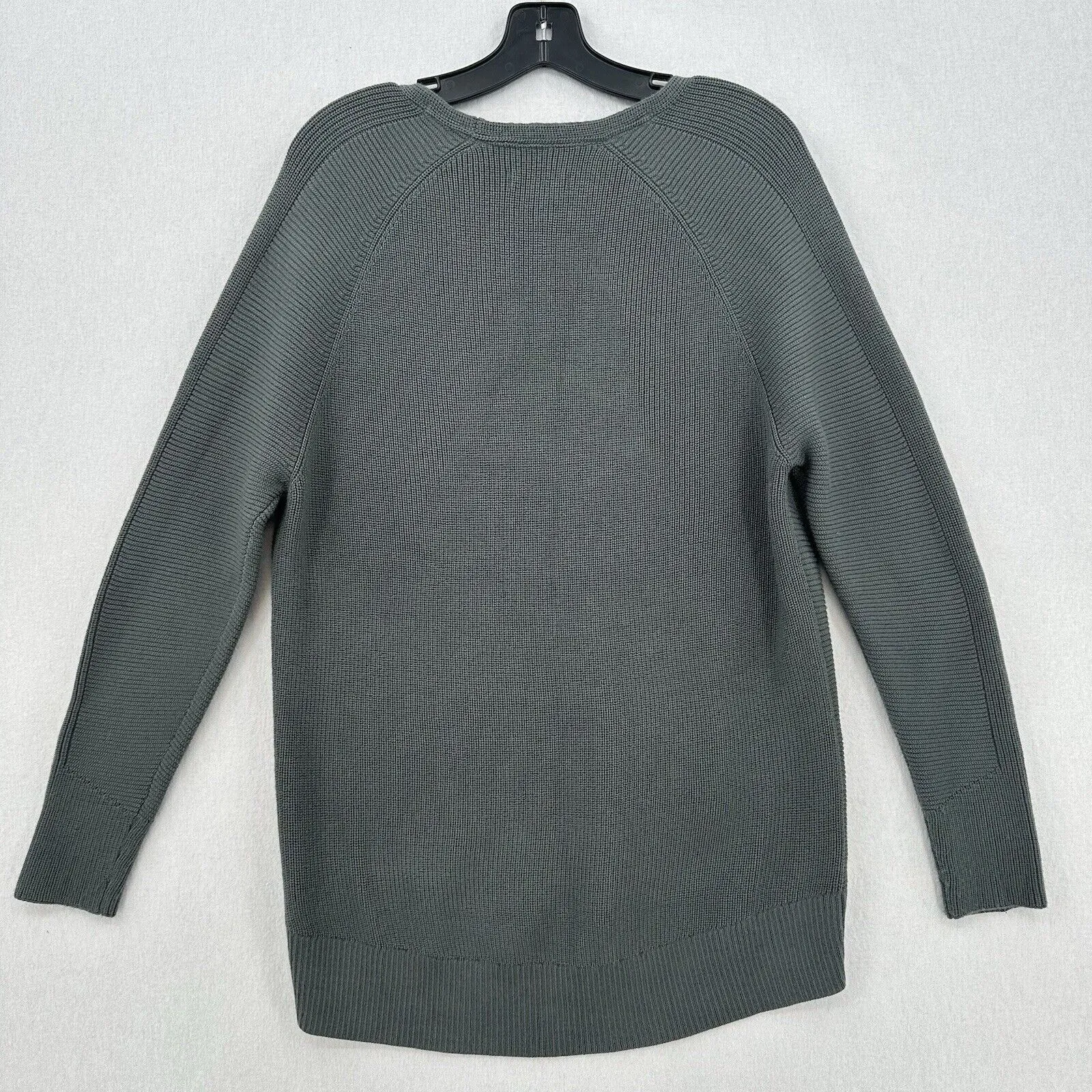 Athleta Sweater Womens Small Hanover V-Neck Gray Knit Merino Wool Blend Relaxed