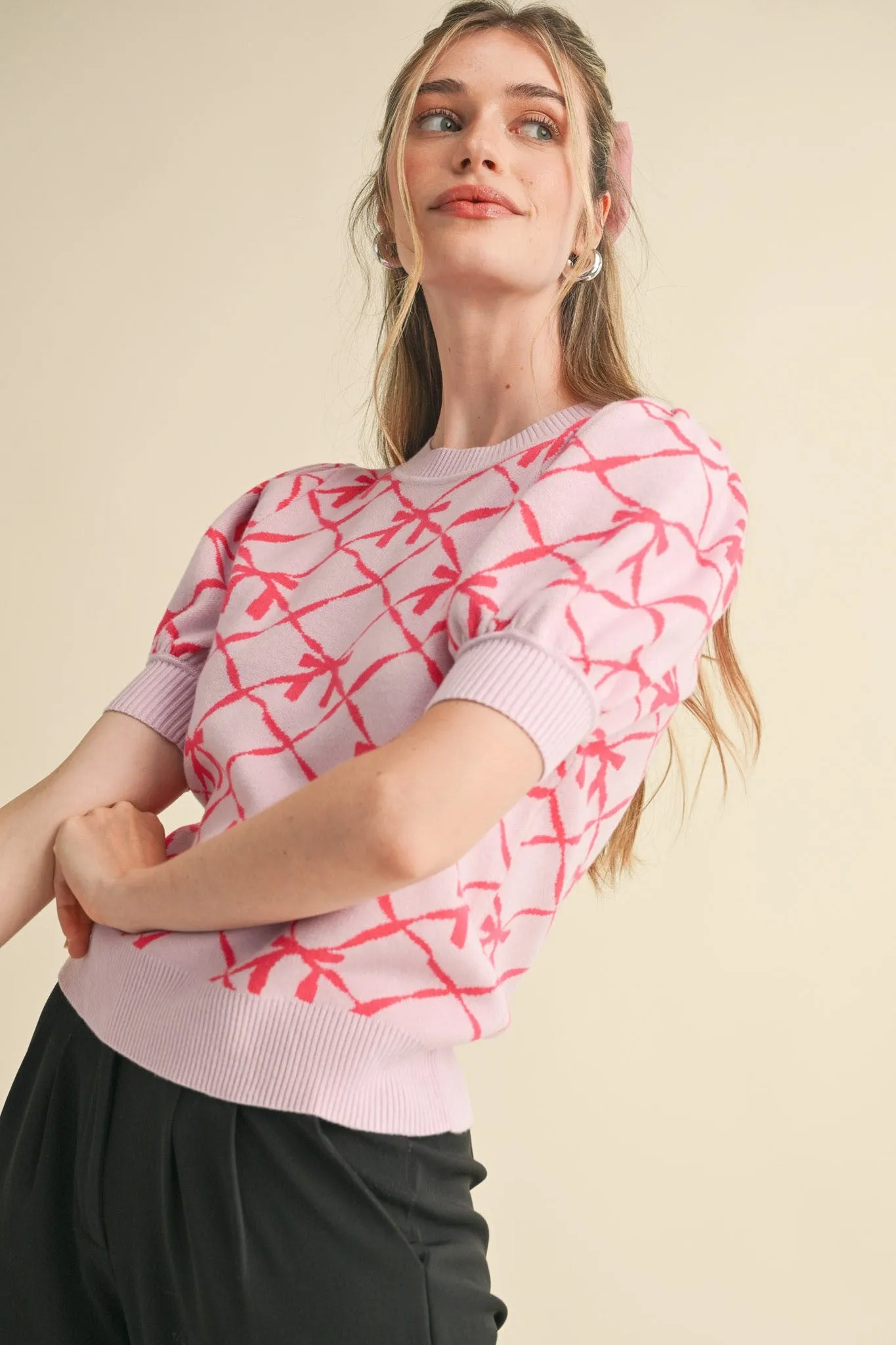 Bow Pattern Short Sleeve Sweater