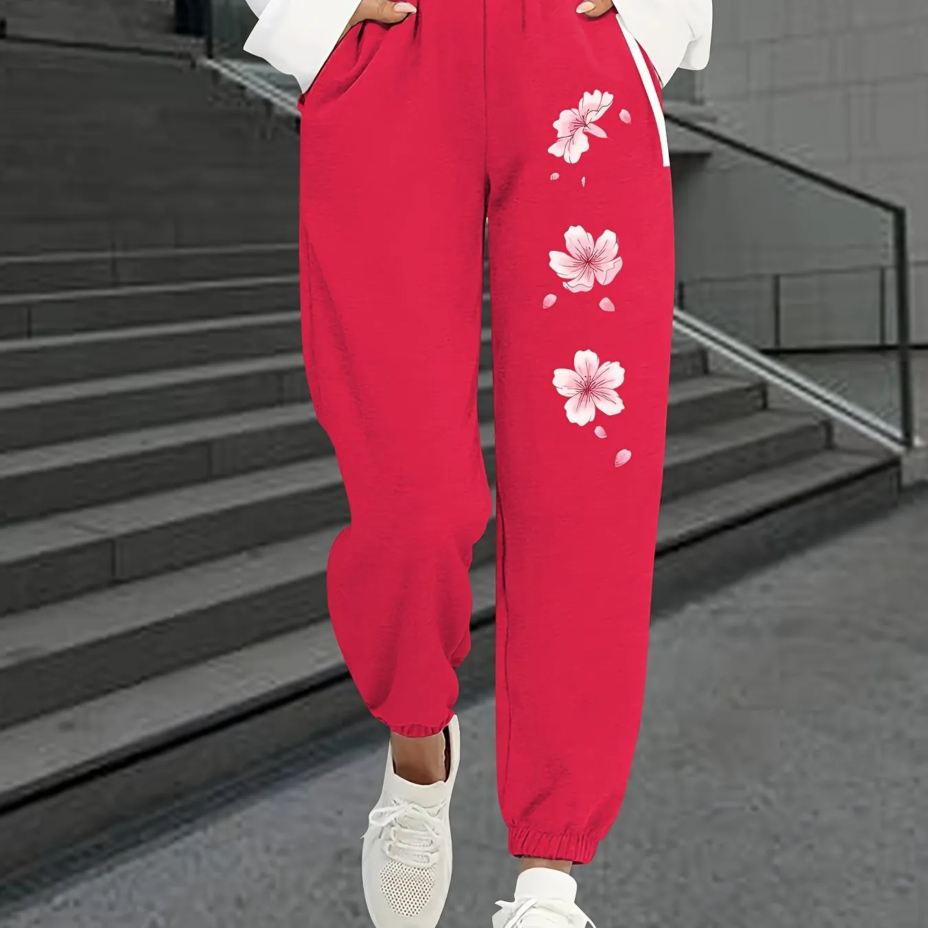Chic Floral Print Women's Joggers - Casual & Versatile, Elastic Waist with Pockets, Machine Washable - Perfect for Fall/Winter