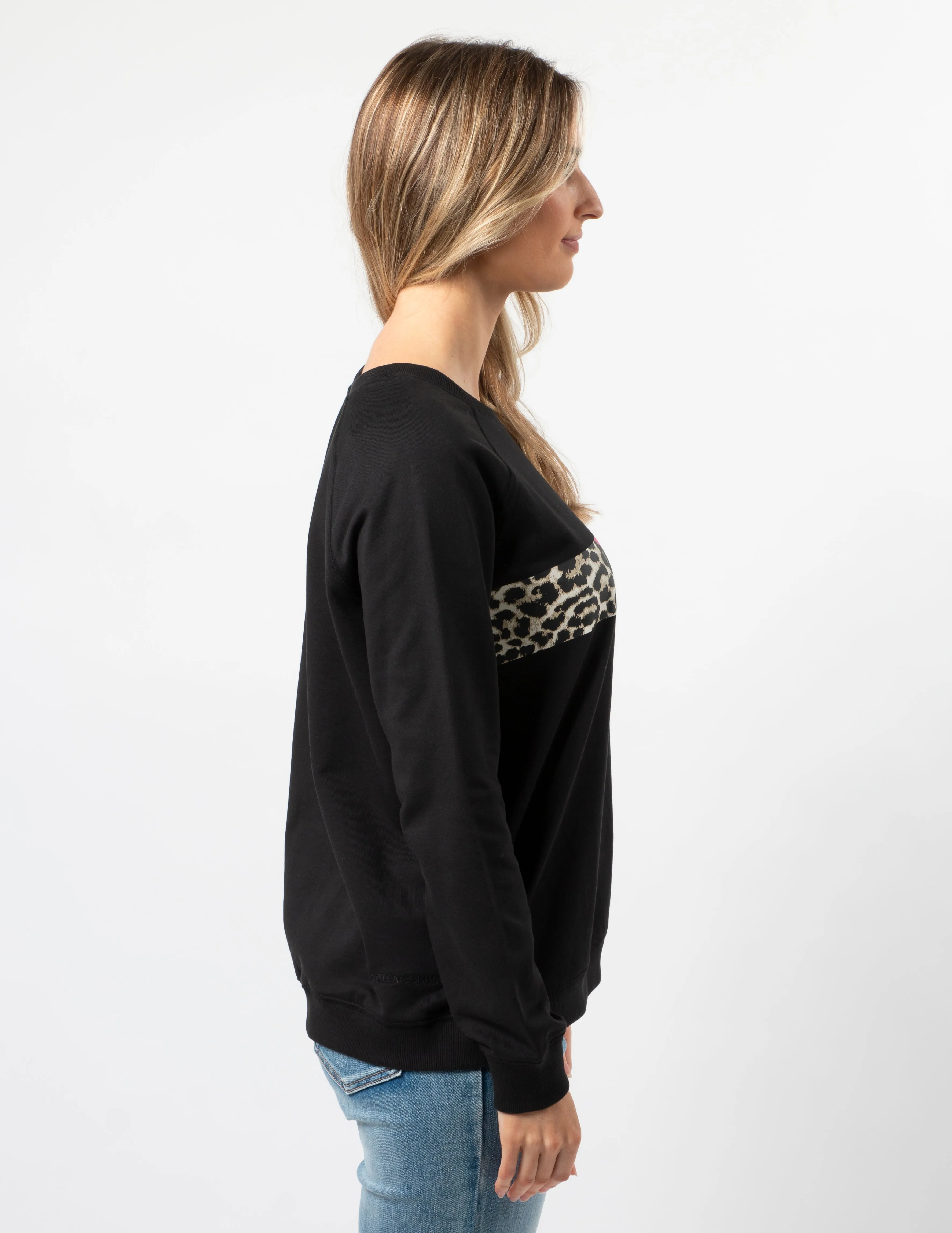 Classic Sweater - Black Neon Pink Star