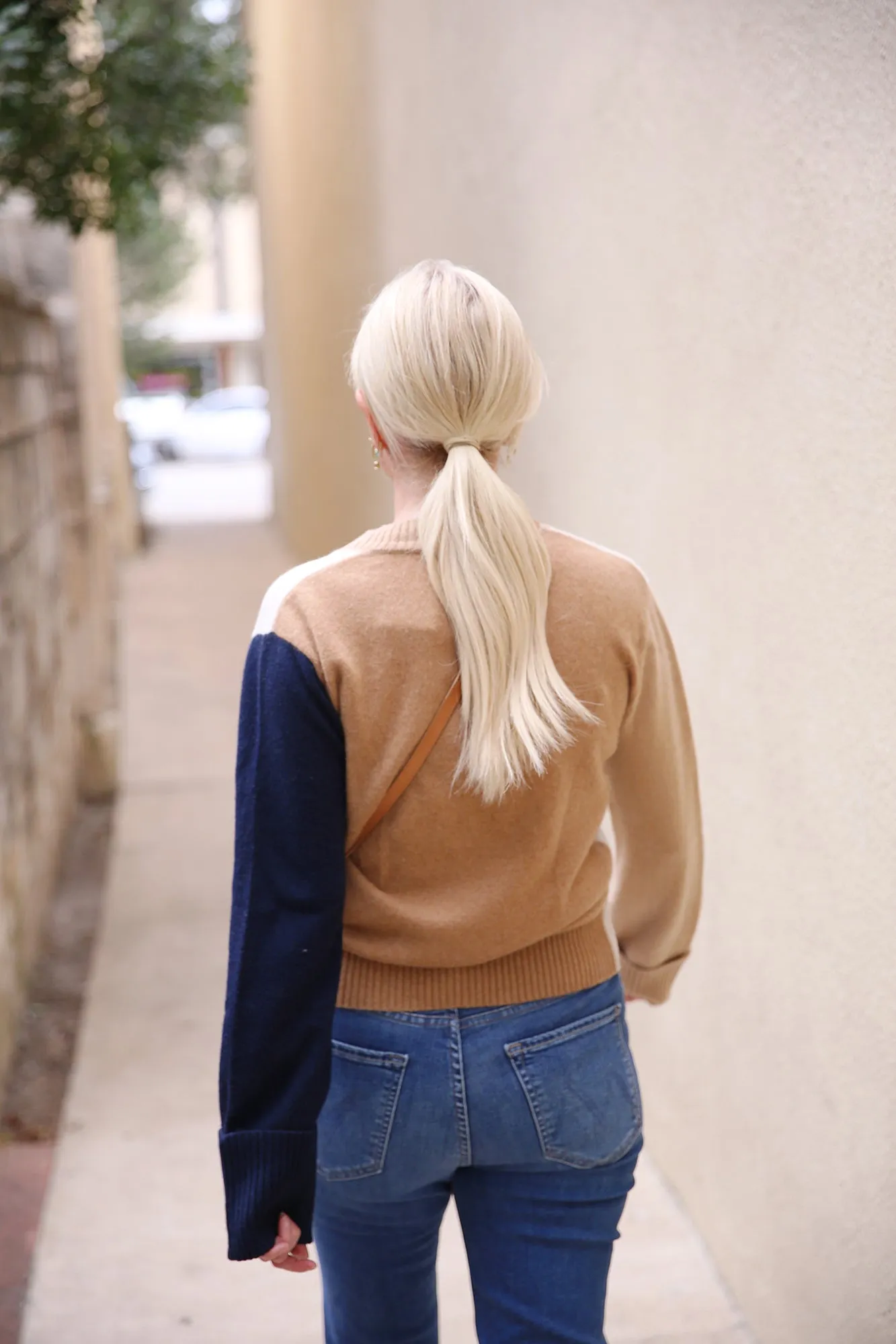 Colourblock V Neck Sweater Camel Cygnet Navy Chestnut