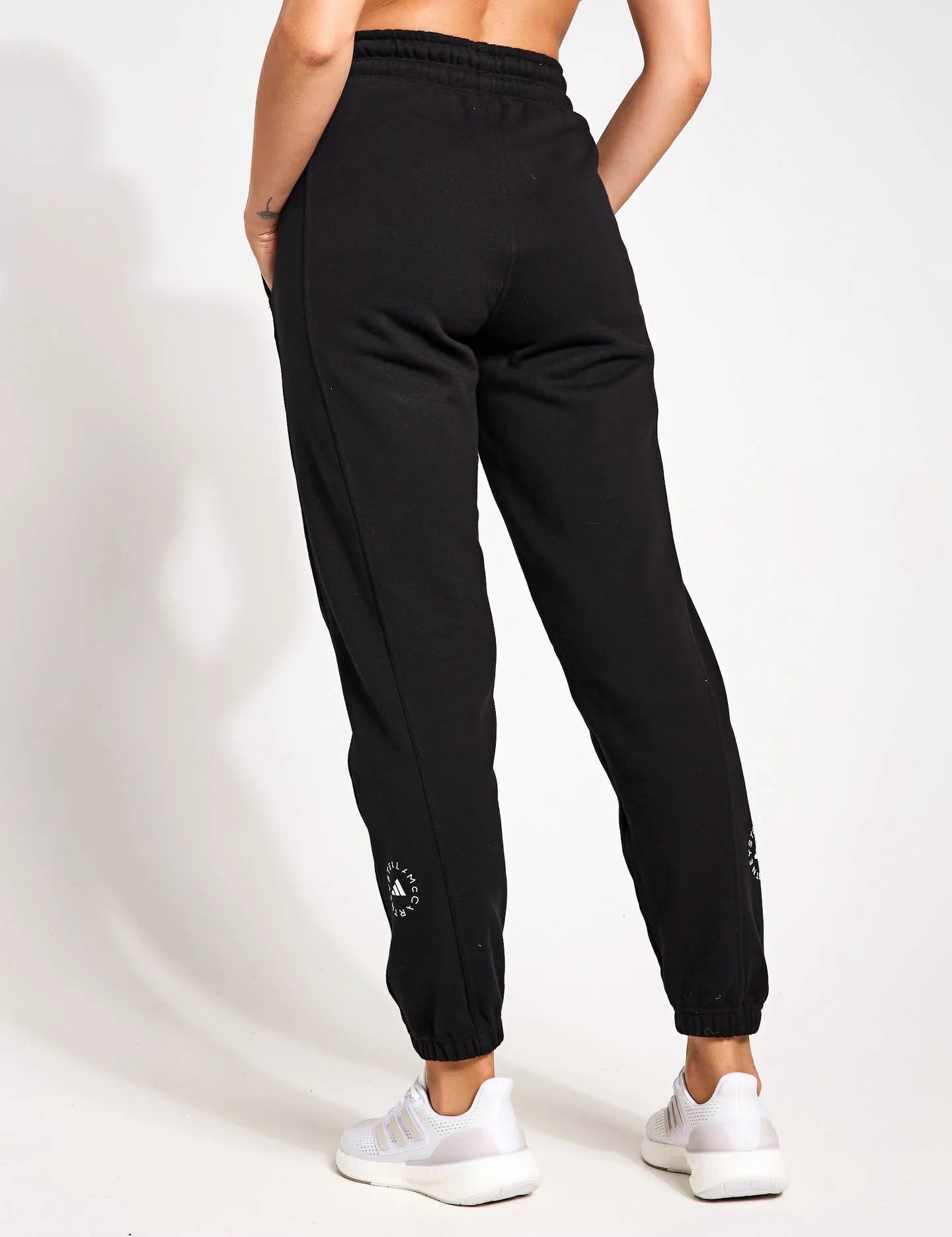 Regular Joggers - Black
