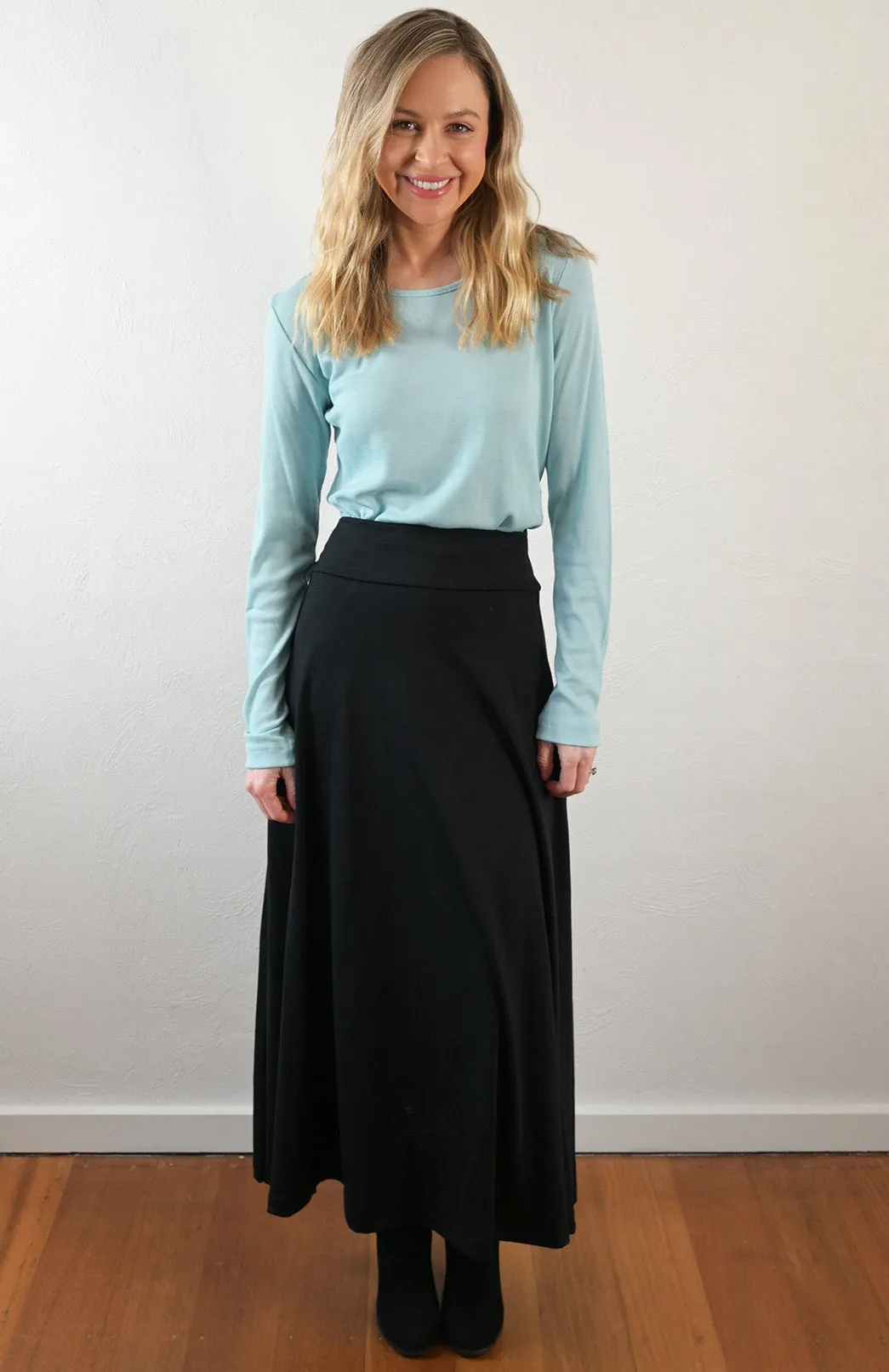 Round Neck (Rib Fabric) Top