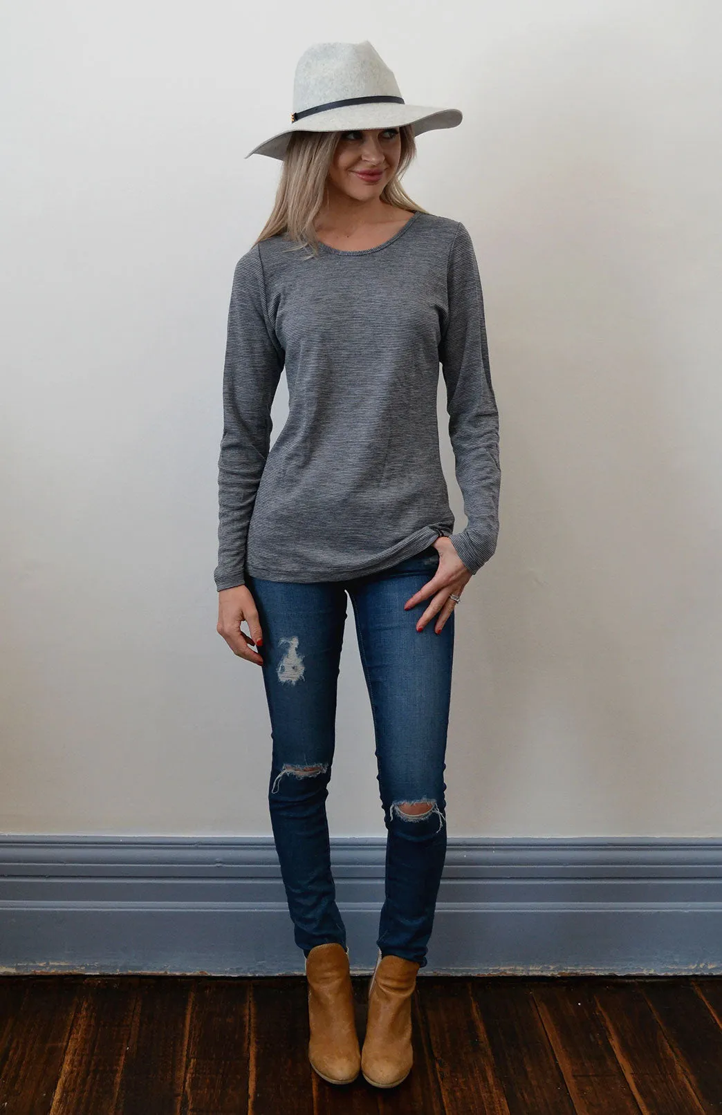 Round Neck (Rib Fabric) Top