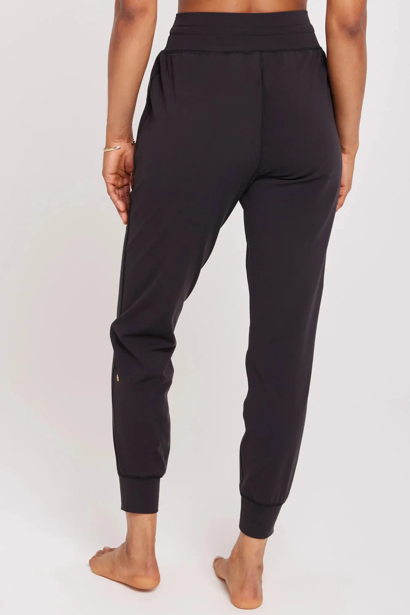 Warm Core Jogger - Black