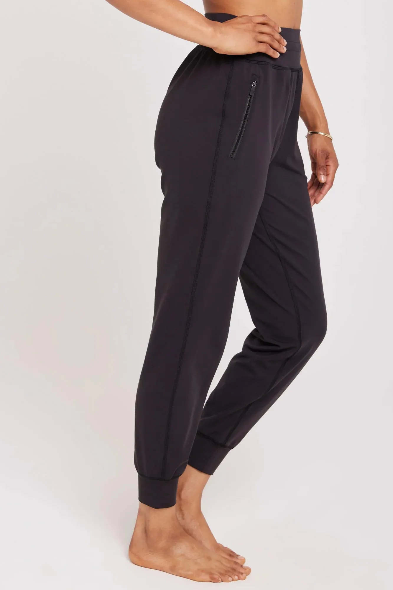 Warm Core Jogger - Black