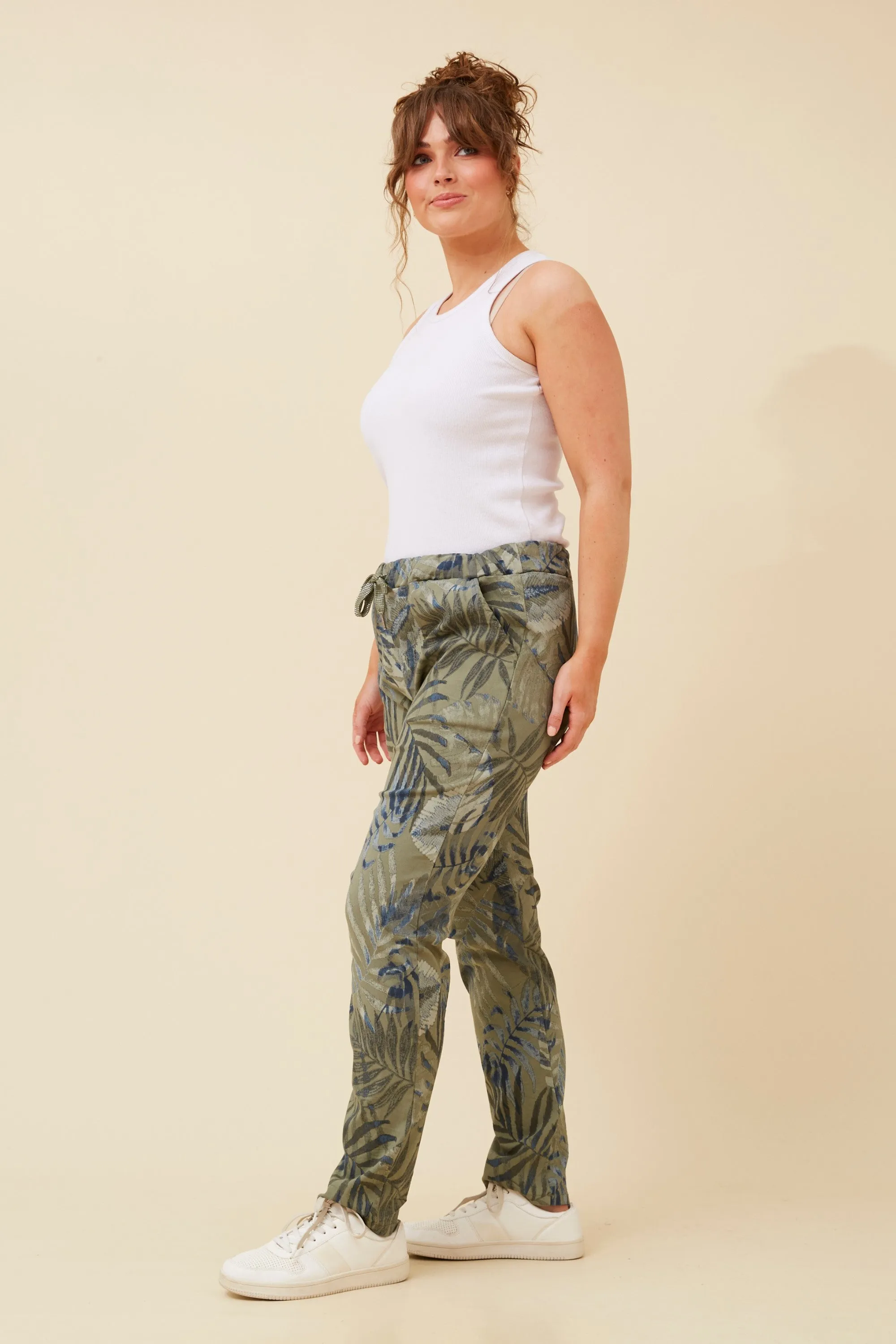 Zinnia Leaf Print Jogger Pants Khaki